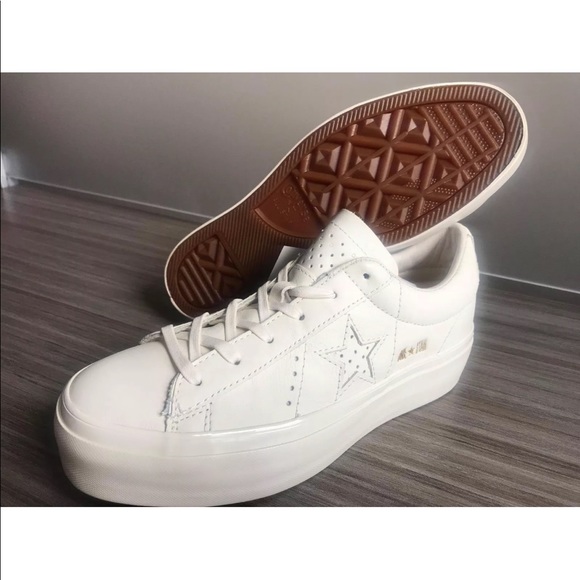Converse Women’s One Star Platform Ox Shoes - Picture 5 of 8